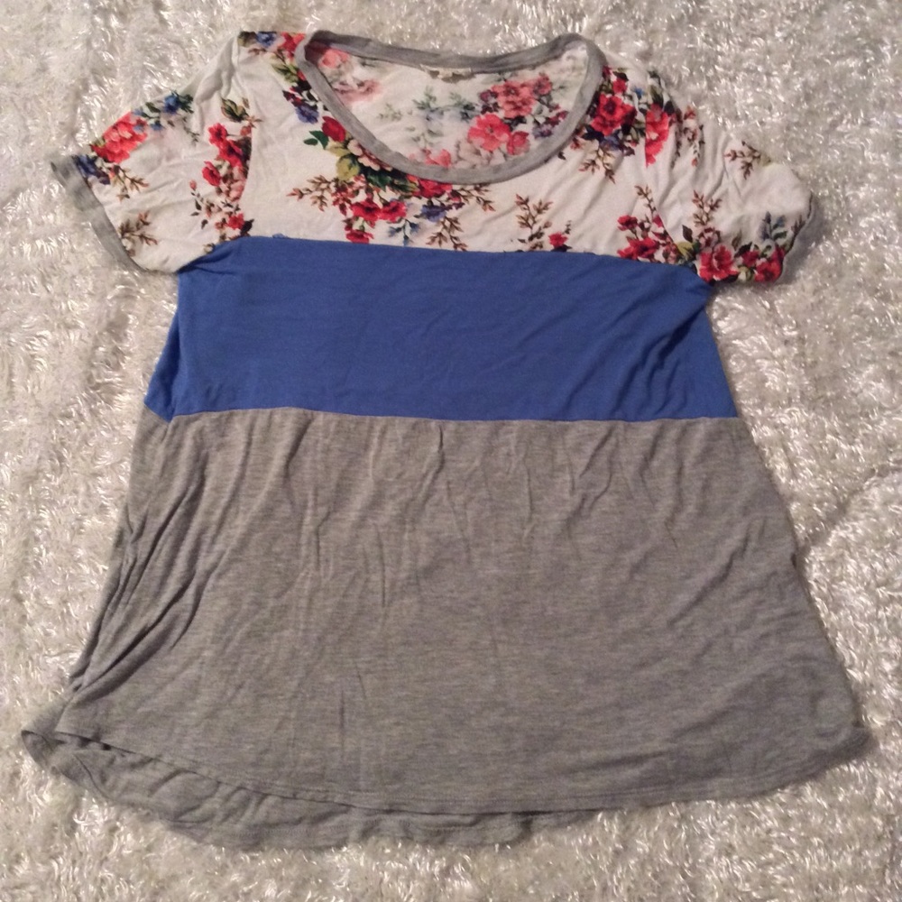 Blue Layne Boutique Floral Block Shirt